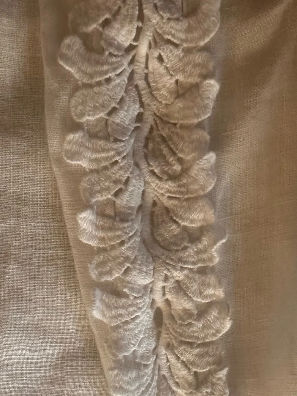 Lilly Pulitzer White 100% Linen Sea View Button Down Shirt Crochet Lace Sleeve - Picture 6 of 9